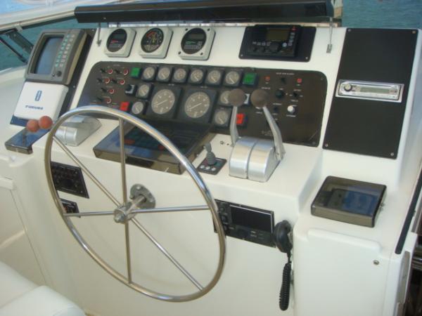 70' Hatteras Motoryacht