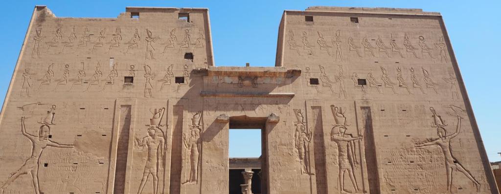 We will arrive in Kom Ombo in the afternoon and walk to this beautiful temple along the banks of the Nile.