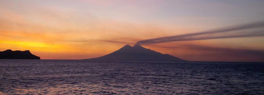DAY 3: SANGEANG & GILI BANTA This morning, the active volcano of Sangeang Api, off the coast of Sumbawa, will come into sight.