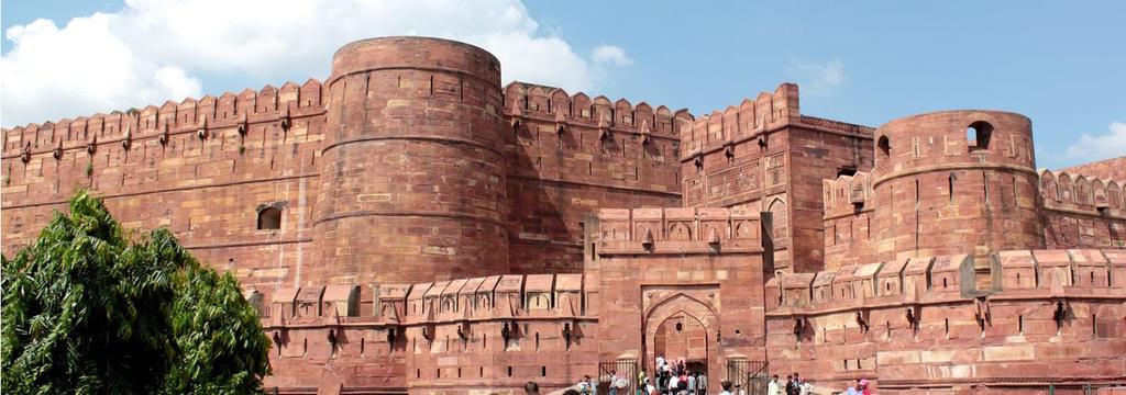 Treasures of India (3 Nights / 4 Days) Travelling from Delhi to Agra, Ranthambore and Jaipur before returning to Delhi, the Treasures of India is a whistle-stop tour taking in the lively bazaars and