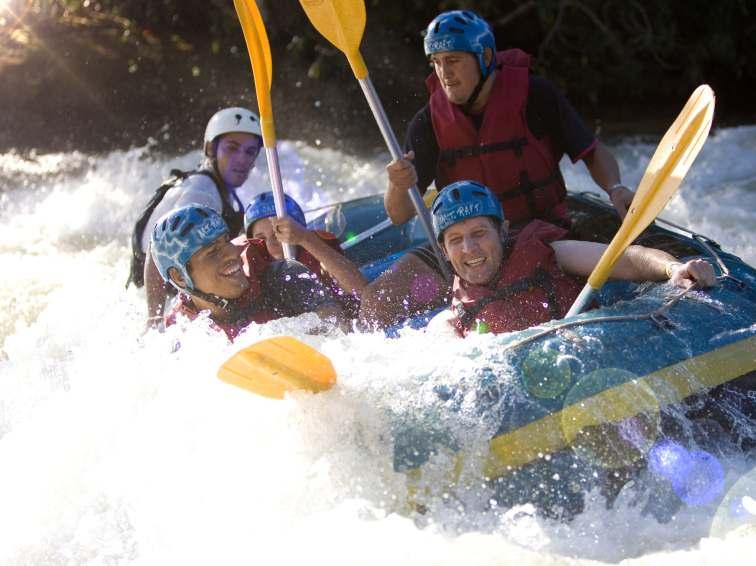 RAFTING RIFTING White River Rafting is a new outdoor activity for the valley and has recently started to be professionally developed for all to enjoy.