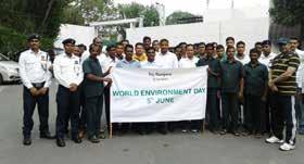 Employees participating in the Swachh Bharat Campaign Employees participating in the one minute game Participants of the