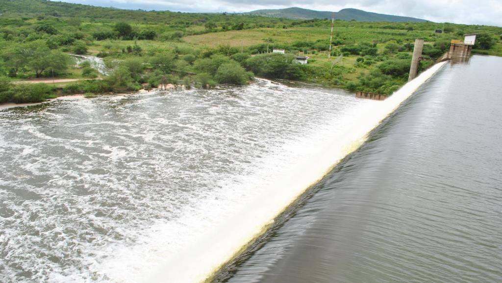 PRIOR PROJECTS Engenho Maranhão Reservoir Construction of reservoir to supply