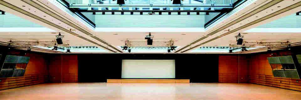 ICM Room 14 2,730 m² floor space Up to 3,032 seats (row arrangement) Can be divided into three soundproof single