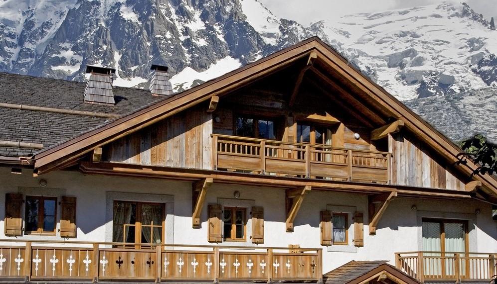 Chalet-Apartment Angelina Cha monix The Angelina is a beautiful new three bedroom luxury apartment within a chalet style property that only contains
