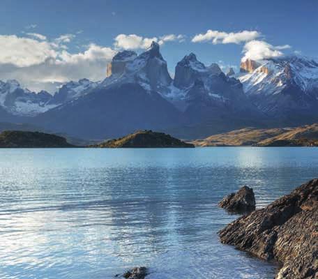 19/20 days MS ROALD AMUNDSEN 2 departures: October 2018 and March 2019 Explore isolated villages in Patagonia set amidst magnificent nature before sailing south to the wonder of Antarctica.