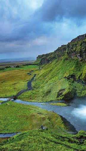 Iceland ENHANCE YOUR EXPERIENCE LAND ADVENTURES Extend your Hurtigruten voyage by adding an exciting Land Adventure.