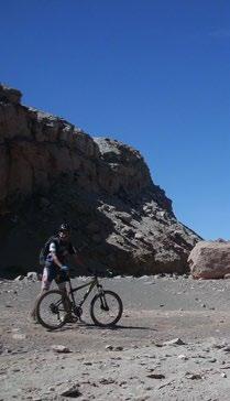 Here we begin a steep, two-kilometer ride up path. Then we start our downhill all the way to Piedra de la Coca to see some petroglyphs.