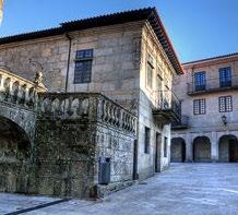 In Redondela, we will join the Central Portuguese Camino and after a short visit of the village of the Viaducts, we will transfer the group to a stunning Castle hotel with a large estate nearby.