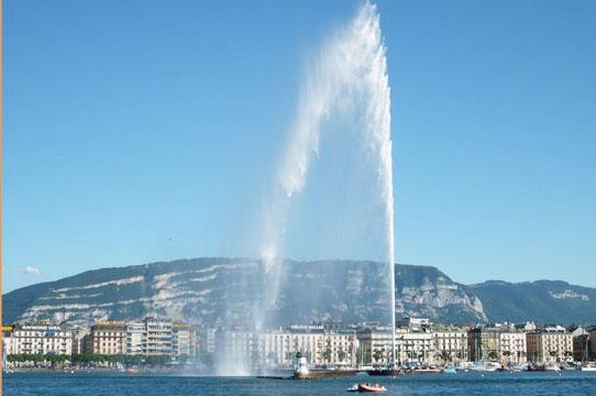 CITY BREAKS CITY TRIP GENEVA 3 days / 2 nights Travel period from 01.11.2014 31.03.2015 Geneva is Switzerland s most international city, as it is where the European seat of the UNO is based.