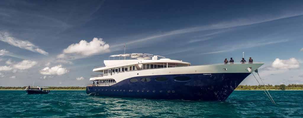 LEADING LIVEABOARD & LIVEABOARD BRAND Leading Liveaboard Category applies to liveaboard vessels in South Asia region, catering for various operations including cruising, surfing, diving and sailing.