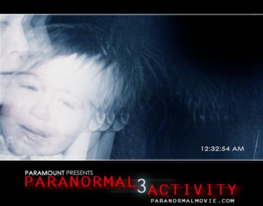 Paranormalno 3 Zvrst grozljivka / misteriozni Igrajo Chloe Csengery, Jessica Tyler Brown, Christopher Nicholas Smith Srhljiva zgodba o dveh sestrah, ki sta postali žrtvi ustrahovanja skrivnostnega