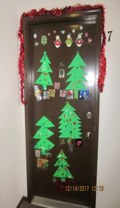 P A G E 4 Door Decoration Contest Results continued.