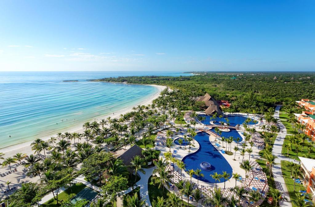 Description The Barceló Maya Grand Resort is made up of five hotels: Barceló Maya Beach, Maya Caribe, Maya Colonial, Maya Tropical and Barceló Maya Palace, of which four contain a total of 2,760