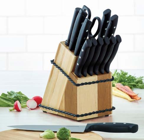 This cutlery block set includes an 8 chef knife, 8 bread knife, 8 slicer, 7 Santoku, 5.5 serrated utility knife, 3.