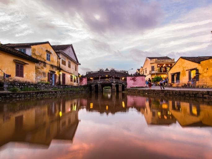 Day 5 Hoi An (B) Breakfast will be served in your hotel. Today you will tour the exquisitely preserved merchant town of Hoi An, which was declared a UNESCO World Heritage Site in 1999.