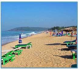 Goa, this drop of golden sun on the West coast of India is bestowed upon by innumerable gifts: picturesque landscape, sun drenched beaches, historic monuments, pleasant climate, culinary expertise