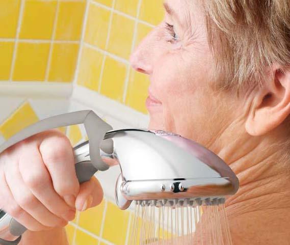 INNOVATIONS PAuSE CONTrOL HANDHELD SHOWEr