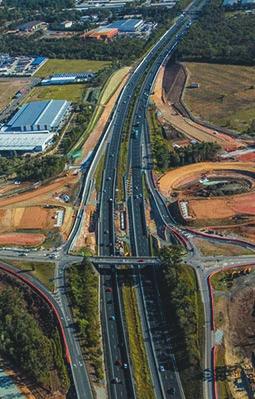 6 Future-proofing the Bruce The Palaszczuk Government s Record With a state-controlled road network of more than 33,000 kilometres, it is essential that we continue to deliver safe, more efficient