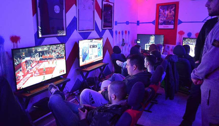 У недељу 25. фебруара у земунској играоници Четворка одржан је хуманитарни турнир у популарној игрици NBA2K18.