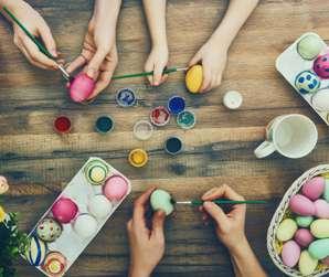 00 pm 2.45 pm Shaving Cream Easter Egg Card 3.00 pm 3.45 pm Rice Krispie Nest* 4.00 pm 5.00 pm Bunny Sack Race Saturday 31 March 10.00 am 10.45 am Paper Plate Easter Basket 11.00 am 11.
