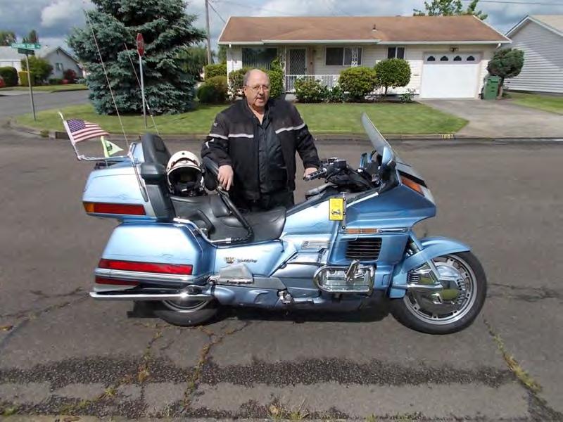 1990 Goldwing 1500 Carmel Blue 180,000 miles, but well maintained runs great!