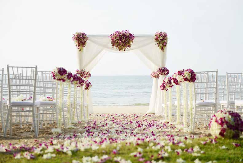WEDDINGS AND HONEYMOONS We organize weddings, receptions and honeymoons in the most beautiful palaces, churches, castles, villas and hotels in Italy.
