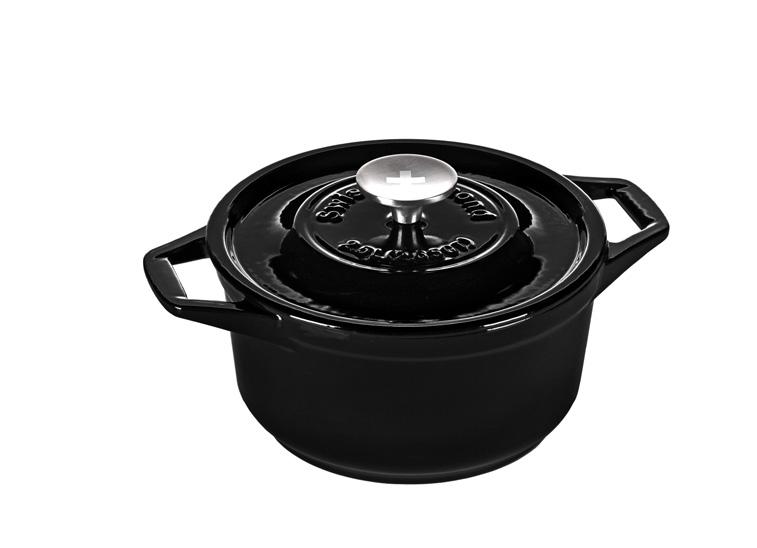 This enameled cast iron range has been designed and developed by Swiss Diamond. The cast iron body has excellent heat conductivity and retention.