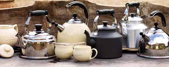 Made from high quality stoneware Hand painted AGA KETTLES A boiling kettle is synonymous with the warmth and hospitality of an AGA kitchen.