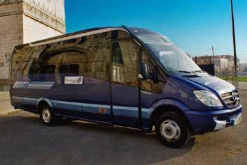 FLEET MINIBUS 9-12 Ideal for small groups, Minibus offers between 9 and 12 seats. Combine all the comfort, security and flexibility to provide you a pleasant trip.