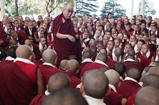 Chủ nhiệm Văn phòng Phật giáo Quốc gia Nopparat Benjawatananun nói rằng tiến trình lựa chọn sẽ không bắt đầu cho đến khi các nghi thức tang lễ cho Đức Tăng Thống thứ 19 kết thúc vào ngày 31-1-2014.