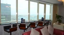 flat-screen TV, just 850 metres from the Corniche, Doha s famous seafront boulevard.