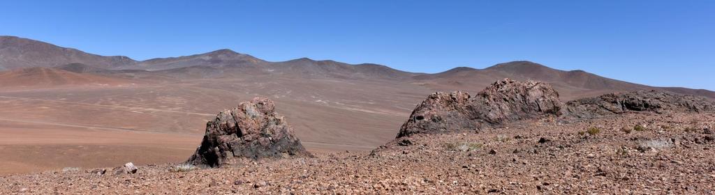 Atacama Region prospects Las Pintadas: - Located on the strip of the main gold deposits in Chile (Maricunga). - Close to Caspiche (24 kms), Cerro Casale (15 kms) and Maricunga (36 kms) projects.