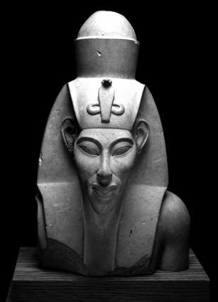 In honor of the new monotheistic religion, Amenhotep IV changed his name to Akhenaton.