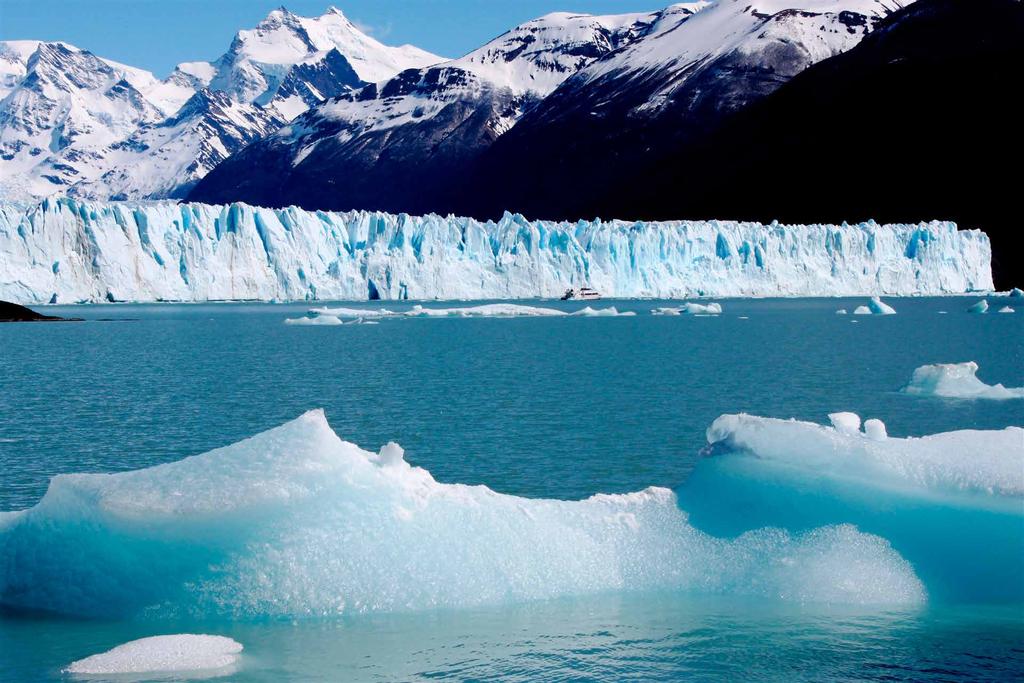 Round trip tickets from Buenos Aires to El Calafate. A day trip to the breathtaking Perito Moreno Glacier.