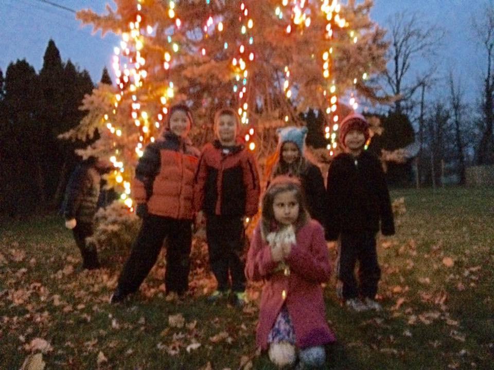 Neighbors welcomed the season with song Willow Ridge neighbors joined together in song on December 3 to usher in the holiday season at the ceremonial lighting of the Christmas Tree at
