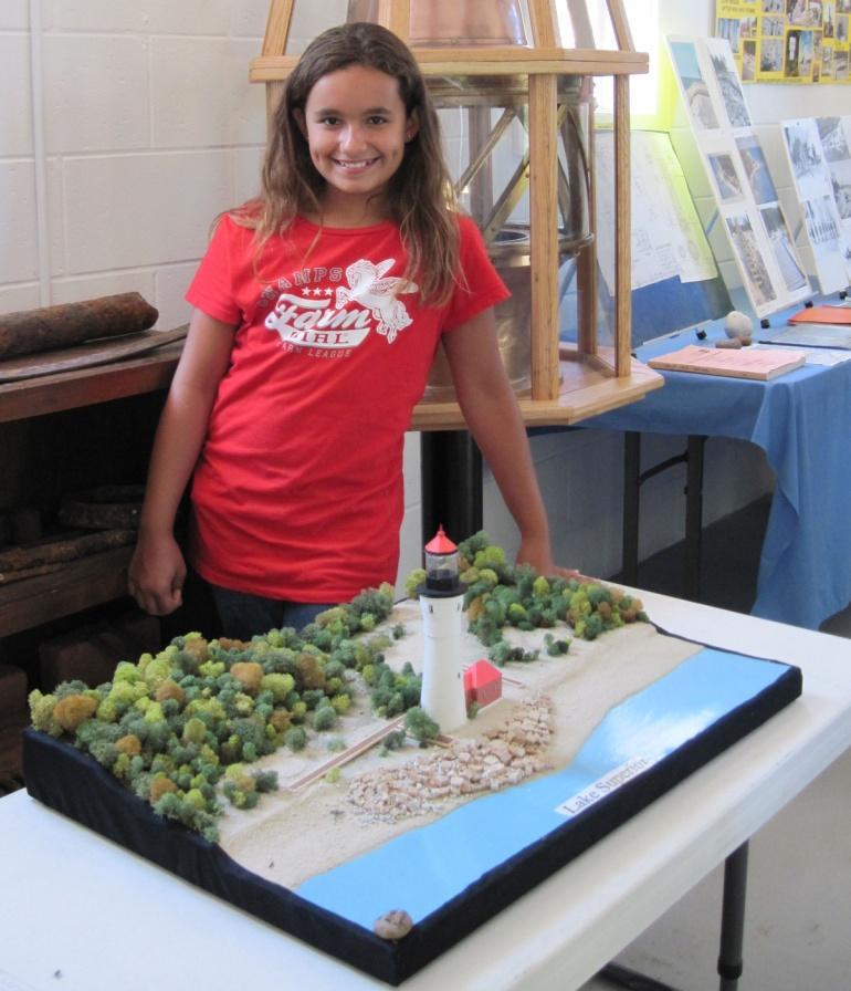 The model pictured above was built by Alexis Specht and her father when she was in 4 th grade. Alexis is a student at St. Paul s Lutheran School in Ann Arbor, MI.