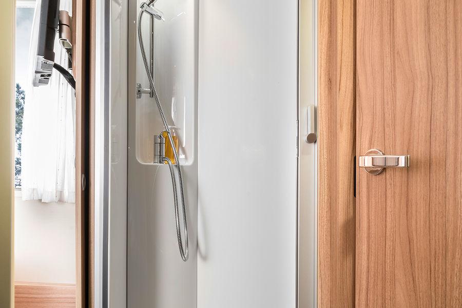 Separate shower The separate shower in the HYMER T-Class CL 678 and 698 is spacious and inviting perfect for making the most of the space in the motorhome without feeling cramped.