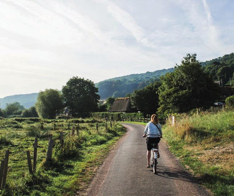 On your bike along the road to Normandy s history! THE GREEN WAY OF THE EPTE VALLEY ITINERARY: GISORS GASNY (AVENUE VERTE LONDON-PARIS) DISTANCE: 28 KM / 17.