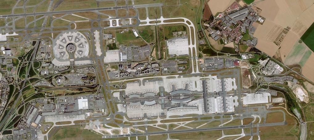 SPOTLIGHT ON THE PROPOSED TERMINAL 4 PARIS AEROPORT SUFFICIENT LAND RESERVES Potential T4 A Terminal 4 would complement