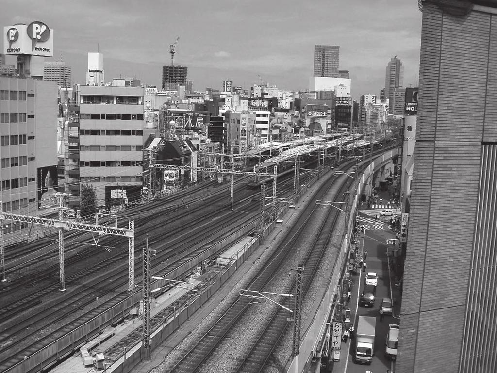 Figure 4 Existing Shinkansen Viaduct and New Viaduct for Ueno Tokyo Line Legend Existing Newly built Ueno Tokyo Line To Ueno To Tokyo Shuto Expressway Kanda Station Shinkansen Akihabara Station Sobu