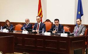 На седницата присуствуваа и свои обраќања имаа претседателот на Собранието на Република Македонија, претседателот на Владата, како и заменикот на претседателот на Владата задолжен за европски прашања.