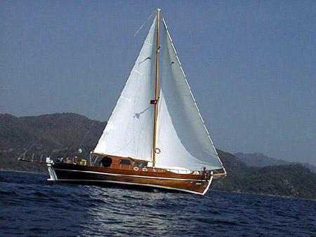 Sailing-motor yacht