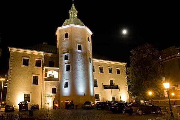 The Museum of Central Pomerania located at the Pomeranian Dukes' Castle and the surrounding buildings presents exhibits related to history, culture and traditions of the inhabitants and numerous