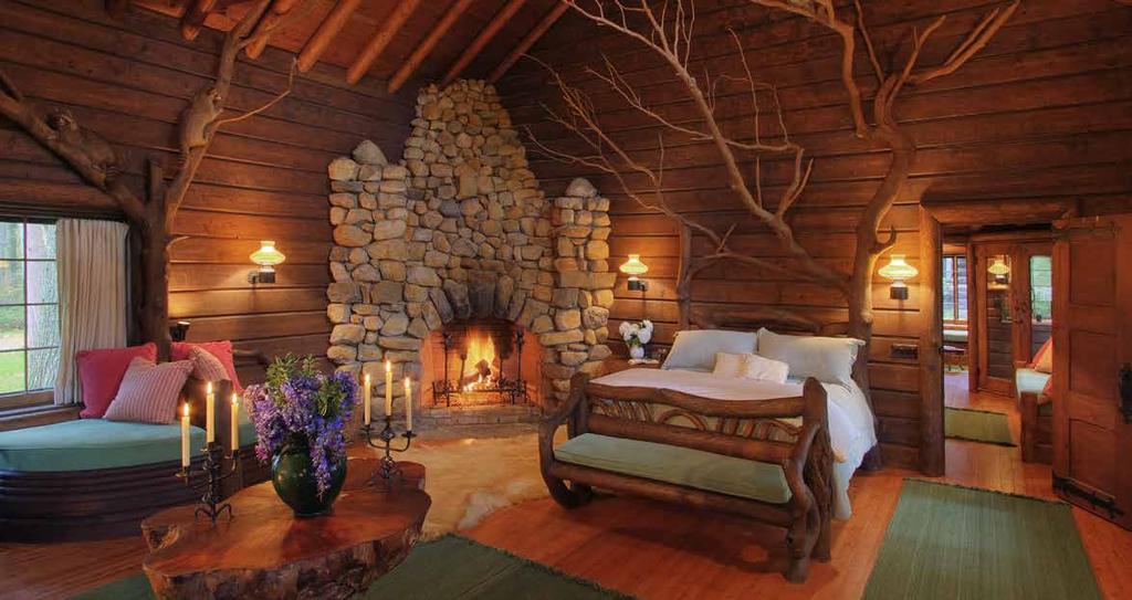 Accommodation Exquisite guest rooms are spread among log cottages near the lake s edge.