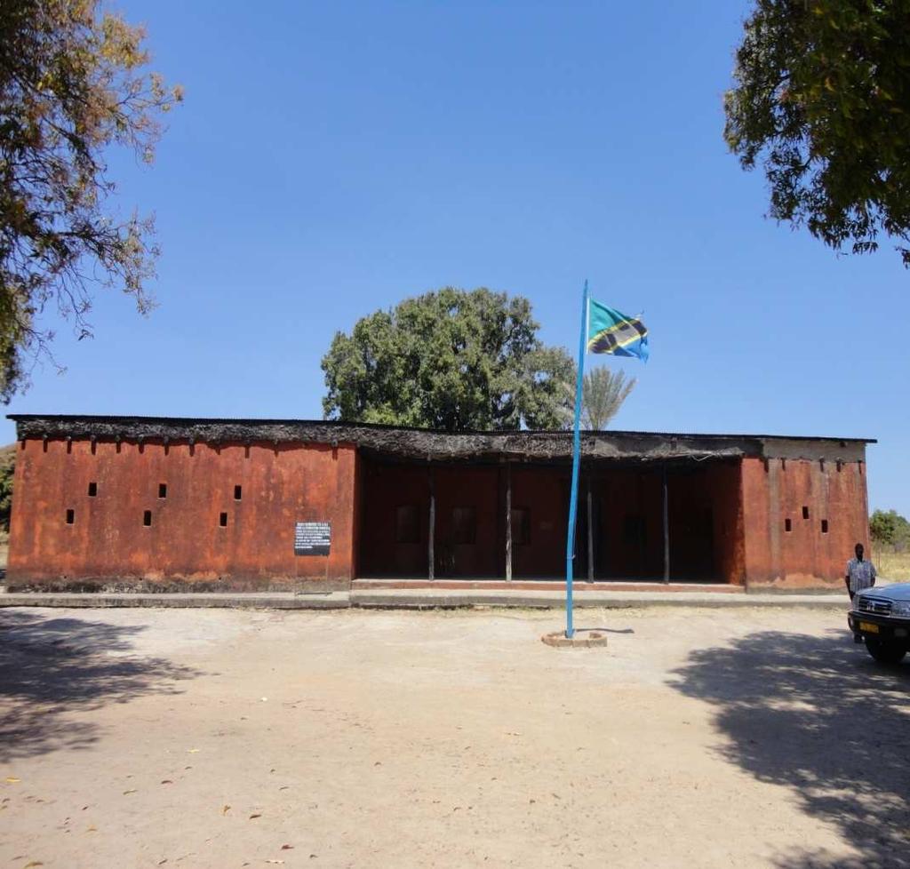 3.2. Dr. Livingstone Museum The Arabic-style house where Dr. Livingstone, the famous traveler, stayed in Tabora is now officially called the Kazehil Museum.