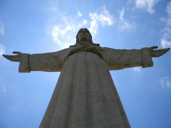 Sunday, 15th March 9:00 Meeting point at IST 9:30 Sightseeing Cristo-Rei Portuguese were spared the effects of World War II.