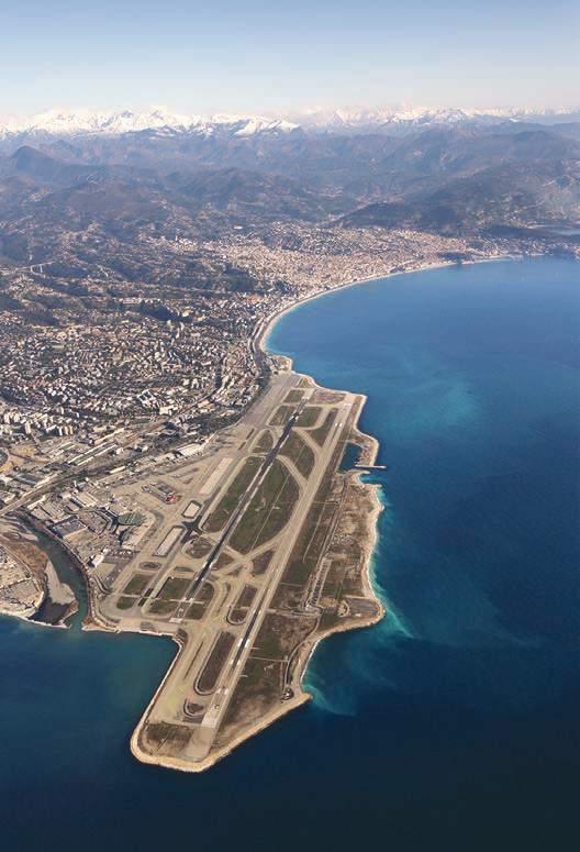 ZOOM ON NICE Air Corsica, 7th air carrier out of 51 airlines operating at the Airport of Nice Côte d Azur Yearly offer of seats : 403 000 Seat offer for summer 2017 : 259 000 5744 flights per year