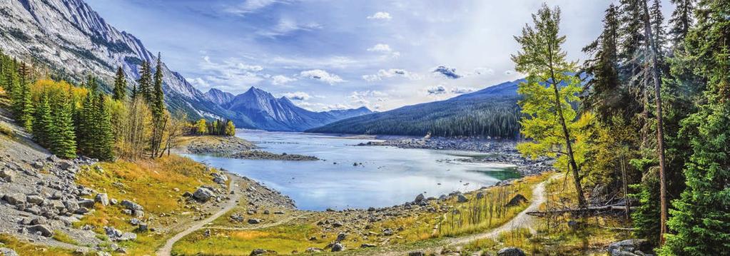 2018 Trip Dossier Canadian Park Trails G R E E N L A N D TOUR AT A GLANCE: TRIP OVERVIEW 100% ACTIVE 2 Canadian Provinces: British Columbia and Alberta Length: 12 days Departs: Calgary Trip code: Y U