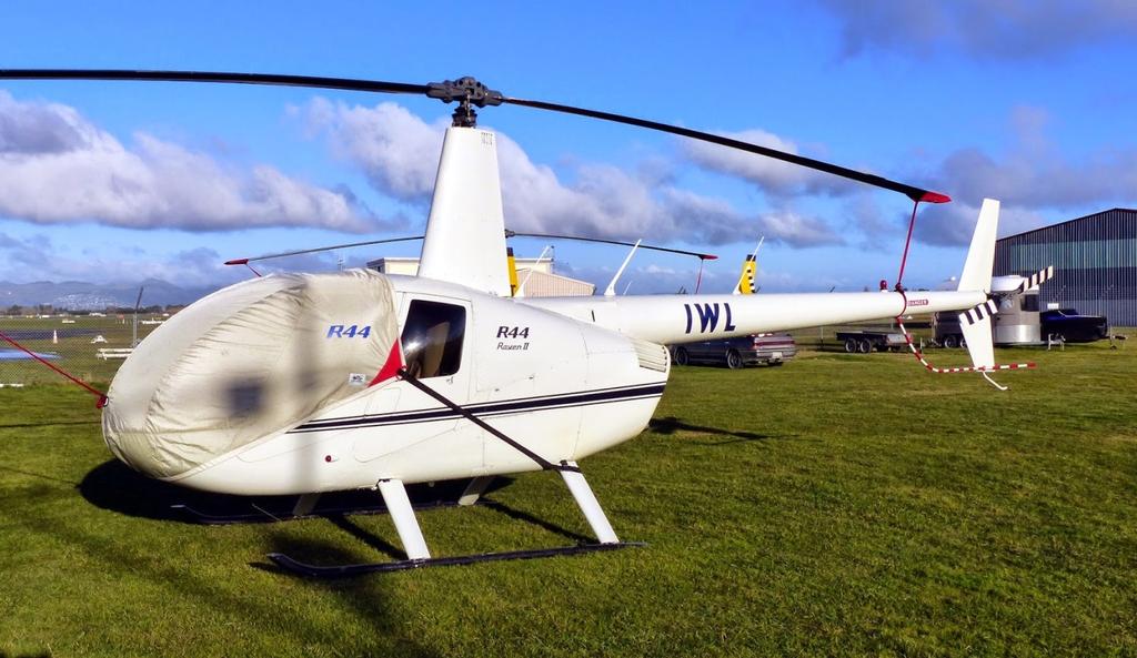 AIRCRAFT ACCIDENT REPORT CAA OCCURRENCE NUMBER 15/1102 ROBINSON R44 RAVEN II ZK-IWL COLLISION